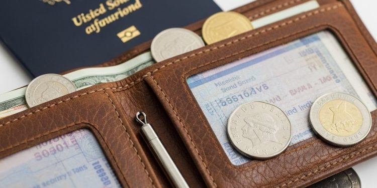 미국 공항 입출국 절차 대폭 강화… 얼굴인식 의무화·비자 보증금 도입