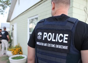 “ICE, 샬롯 일대서 이민 단속…커뮤니티 불안 확산”