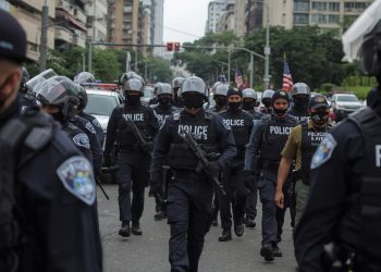 샬롯서 연이은 대규모 이민 단속…지난 15일에만 최소 81명 체포