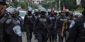 샬롯서 연이은 대규모 이민 단속…지난 15일에만 최소 81명 체포