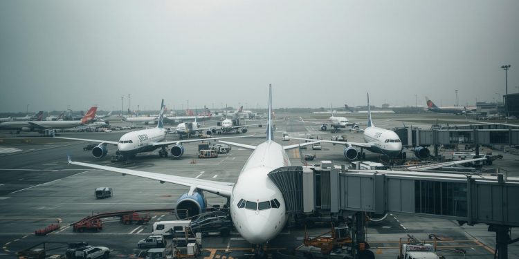 애틀랜타 등 전국 40개 공항 항공편 10% 감축