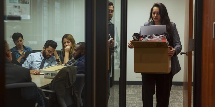 22년만에 가장 많은 10월 해고 규모 기록