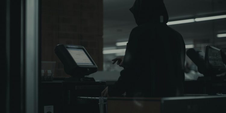 셀프 계산대 ‘양심 도둑’ 급증… 미국 소비자 4명 중 1명 “의도적으로 물건 훔쳤다”