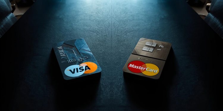 ‘사파이어 리저브’나 ‘아멕스 플래티넘’ 급 카드 사용 시 ‘수수료 폭탄’ 맞을 수도