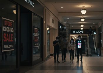 오프라인 유통 지형의 대전환’, 바나나 리퍼블릭 등 주요 소매점 줄폐업