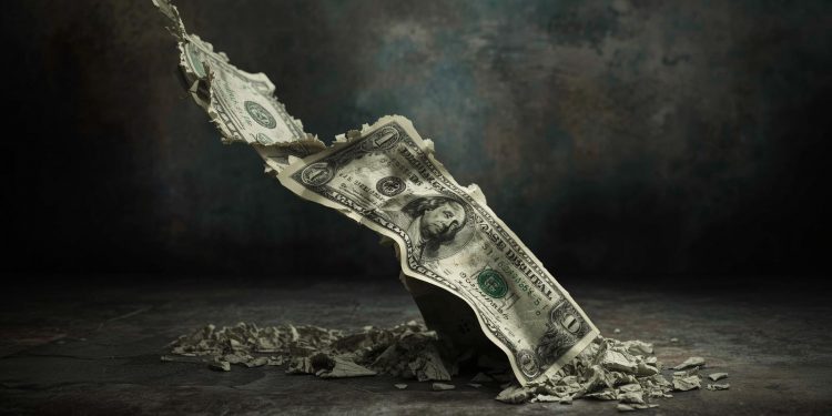 美 달러화 가치 4년 만에 최저… ‘약달러 시대’ 누가 웃고 우나