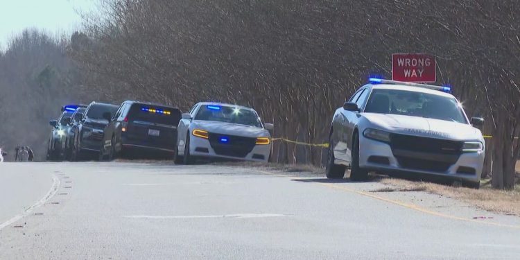 그린스보로 추격전 끝에 총격… ‘총기 투항 거부’ 여성 운전자 중태