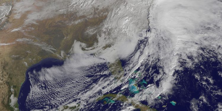 겨울 폭풍 ‘Fern’ 여파… 그린스보로, 눈보다 위험한 ‘전면 결빙’ 비상