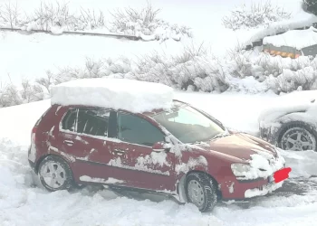 차량 지붕 위 눈(Ice Missile) 그대로 두고 운전하면 불법?