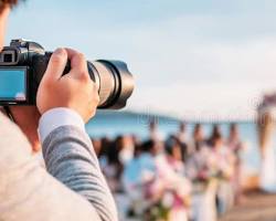 대규모 웨딩사진 사기… NC 법무장관, 강력 소송 제기