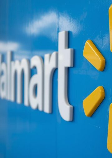 월마트, 약국 인력에 파격 투자… 시급 최대 42달러로 인상