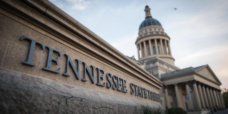 테네시주, 최저임금 $20 인상안 논의 본격화… 월마트 파격 행보와 맞물려 주목