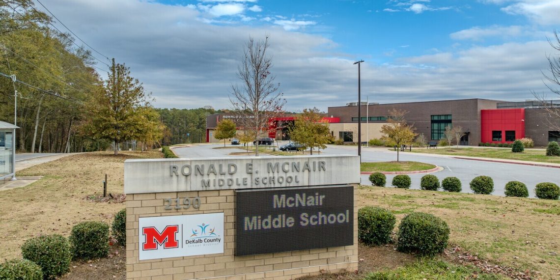 “하굣길 스쿨버스에 공기총 발사”… 디켑 카운티 중학생 1명 부상