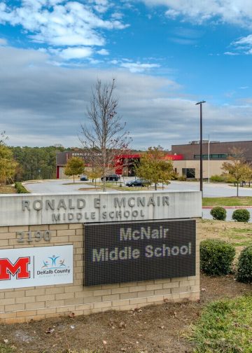 “하굣길 스쿨버스에 공기총 발사”… 디켑 카운티 중학생 1명 부상