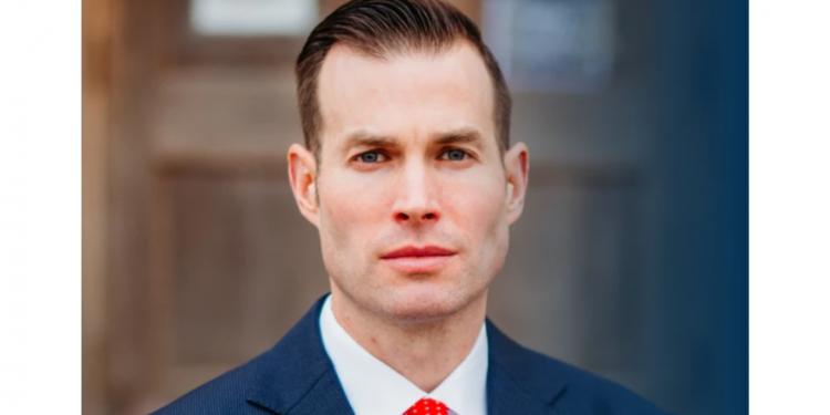 트럼프의 승리… 클레이 풀러, 조지아 보궐선거서 당선 확정