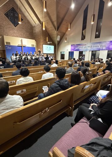 “하나님은 기도하는 사람을 사용하신다”… 트라이애드 지역 부활절 연합예배 성료