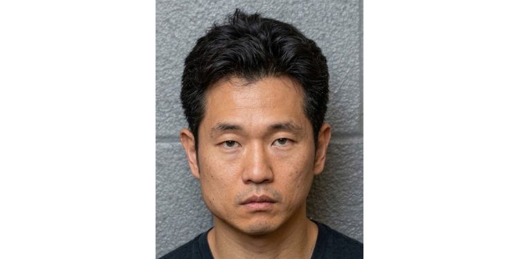 샬롯서 30대 남성 코카인·LSD 밀매 혐의로 체포…한인으로 추정